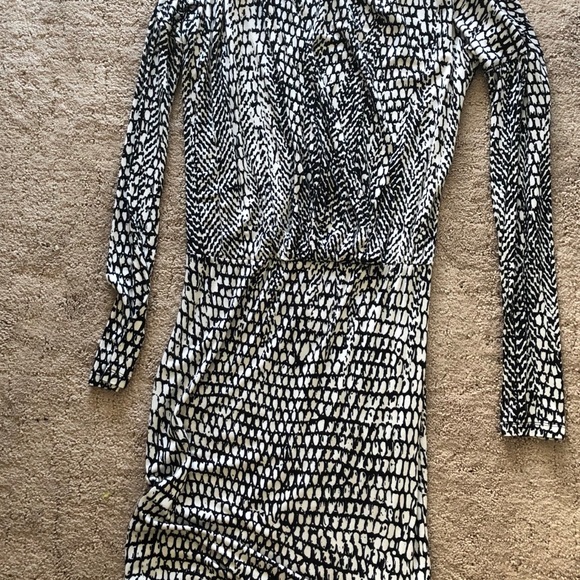 Armani Exchange Dress - Picture 5 of 6